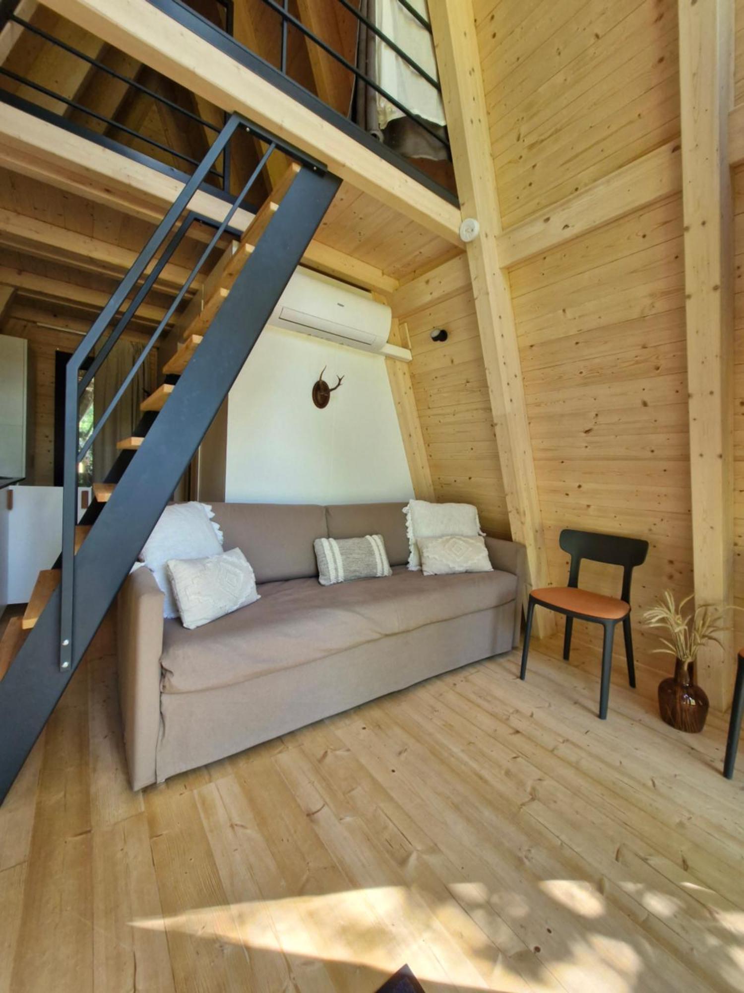 Ecolodges De Reve Dans Un Chateau De Conte De Fees Les-Trois-Moutiers Exterior foto