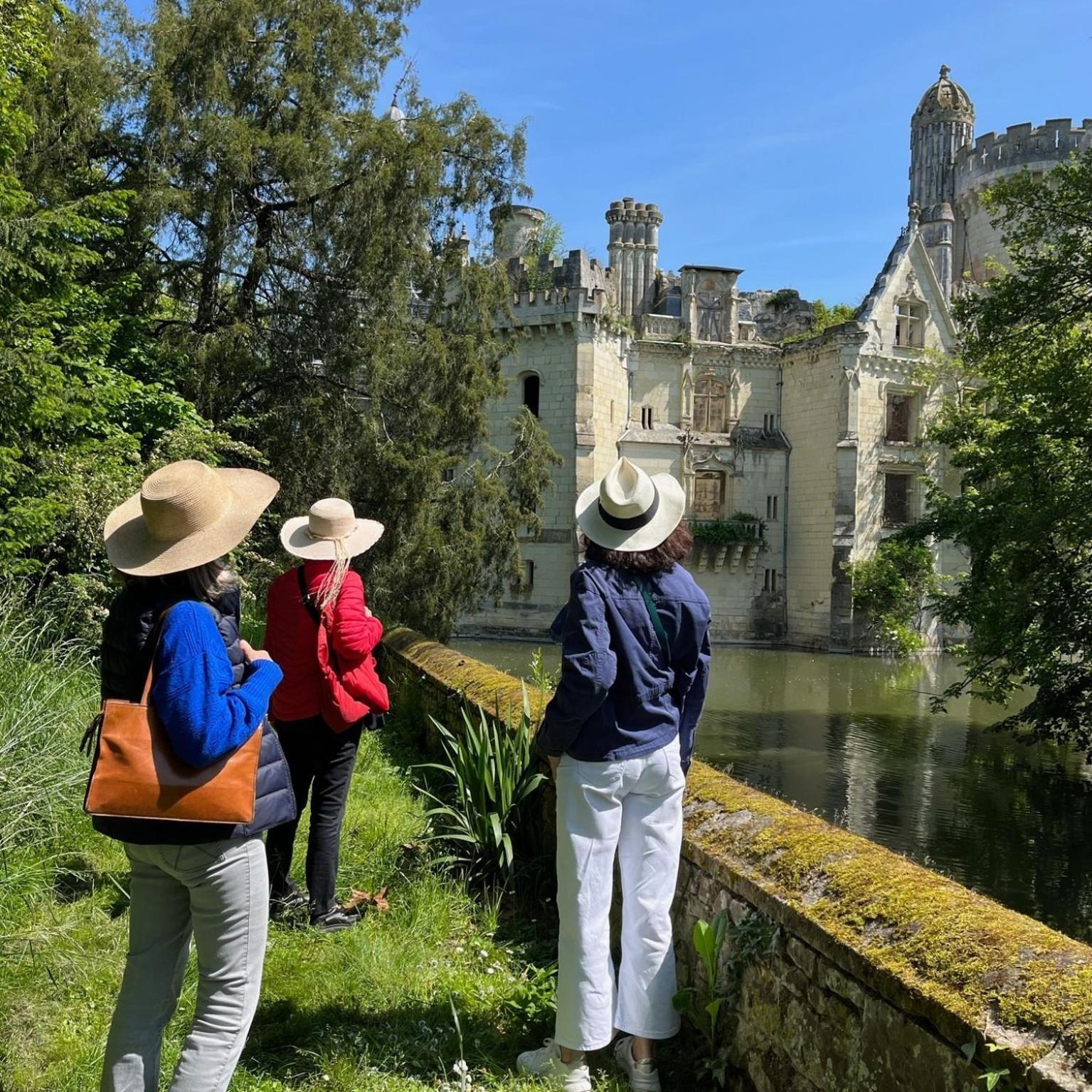 Ecolodges De Reve Dans Un Chateau De Conte De Fees Les-Trois-Moutiers Exterior foto